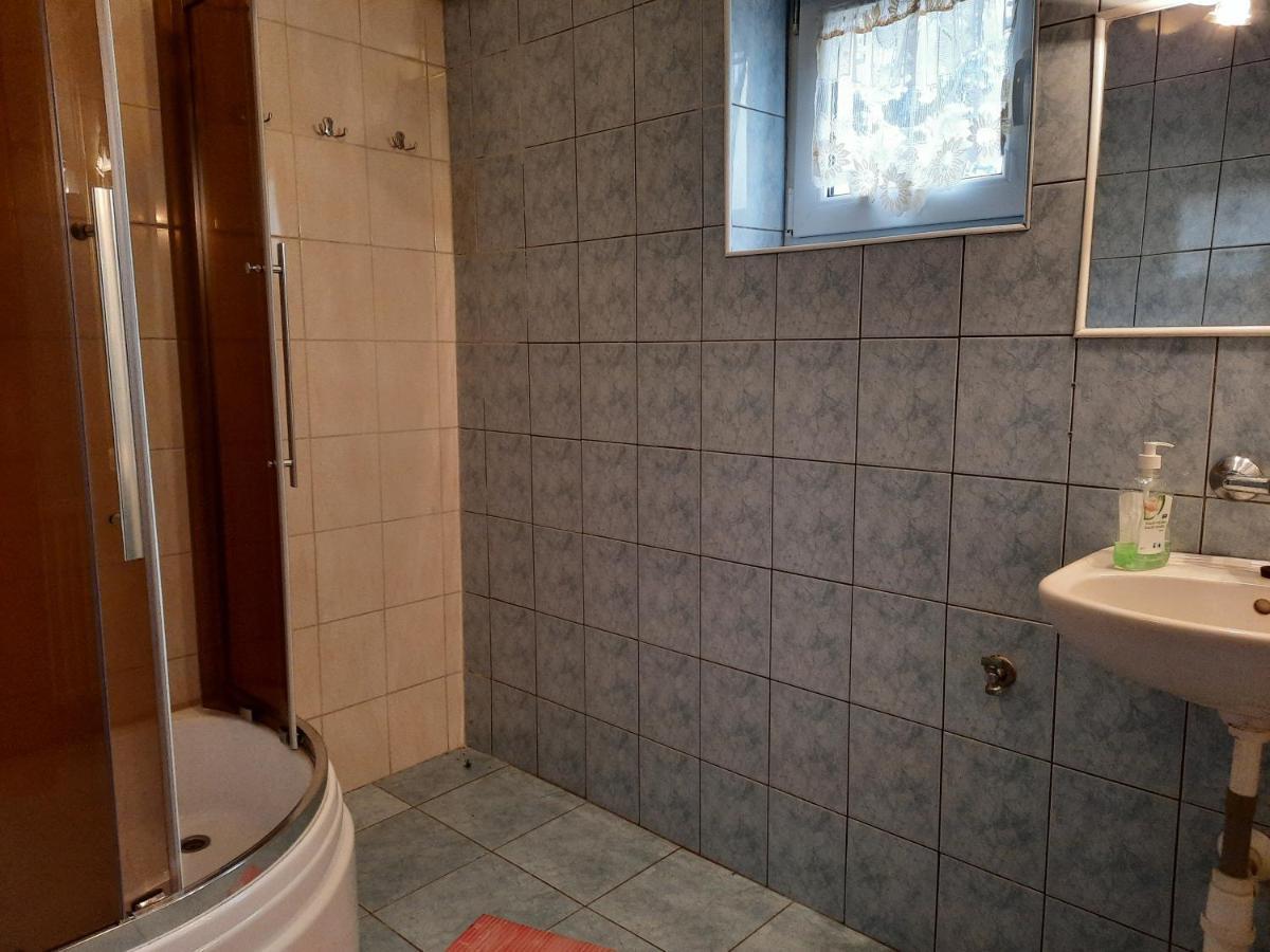 Krahule Konica Hotel Luaran gambar