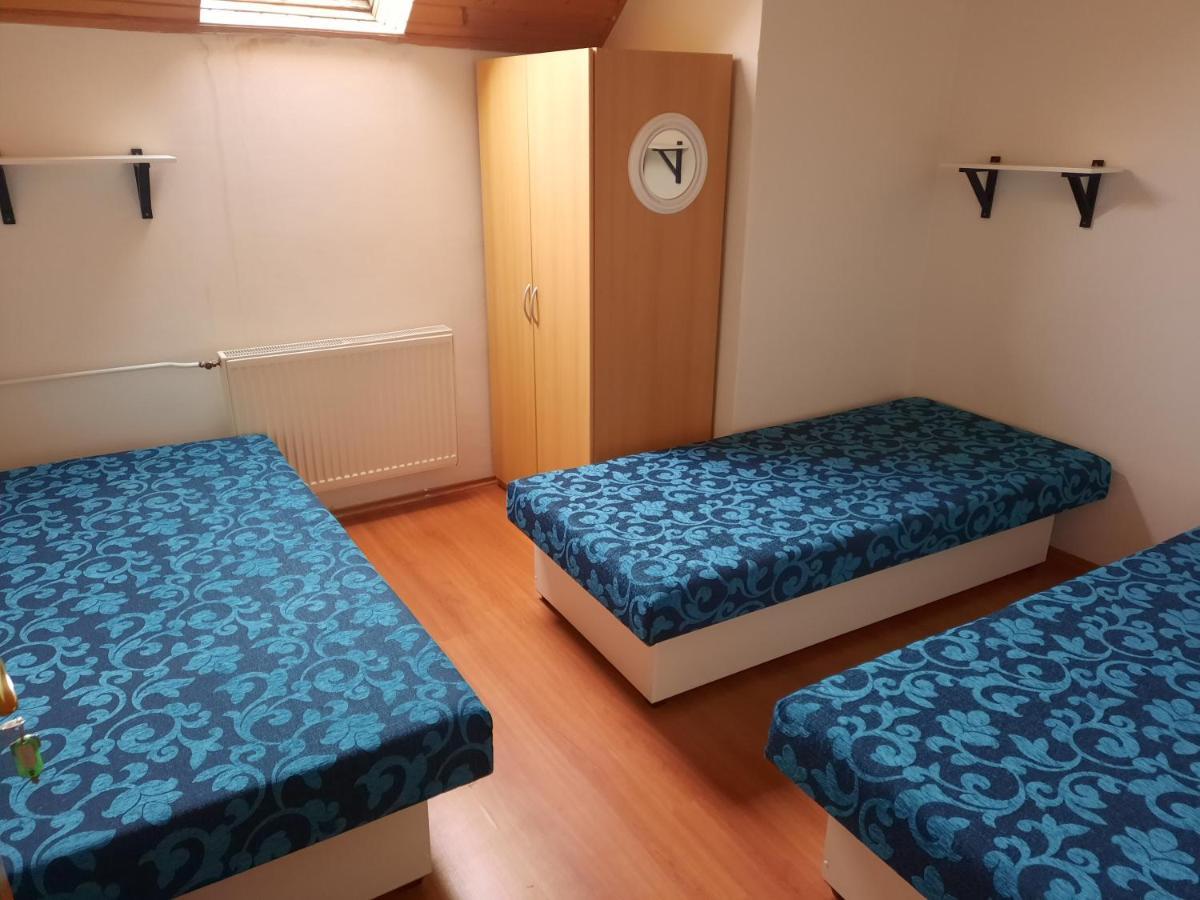 Krahule Konica Hotel Luaran gambar