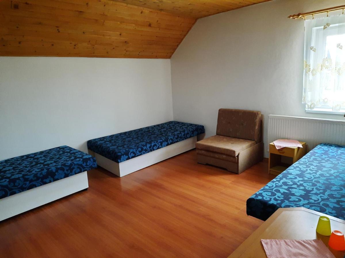 Krahule Konica Hotel Luaran gambar
