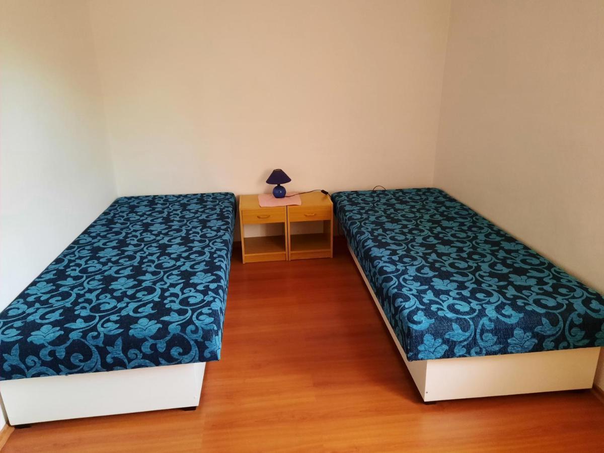 Krahule Konica Hotel Luaran gambar