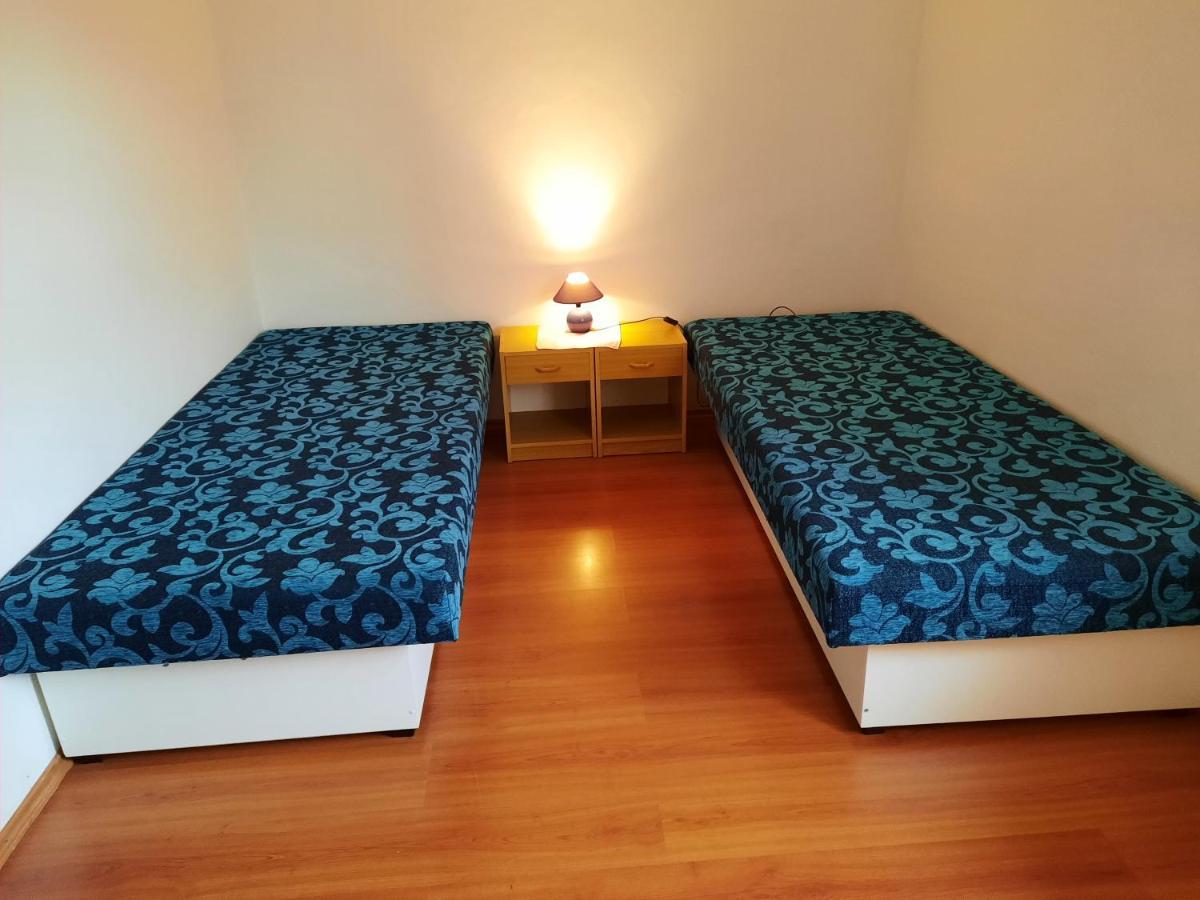 Krahule Konica Hotel Luaran gambar